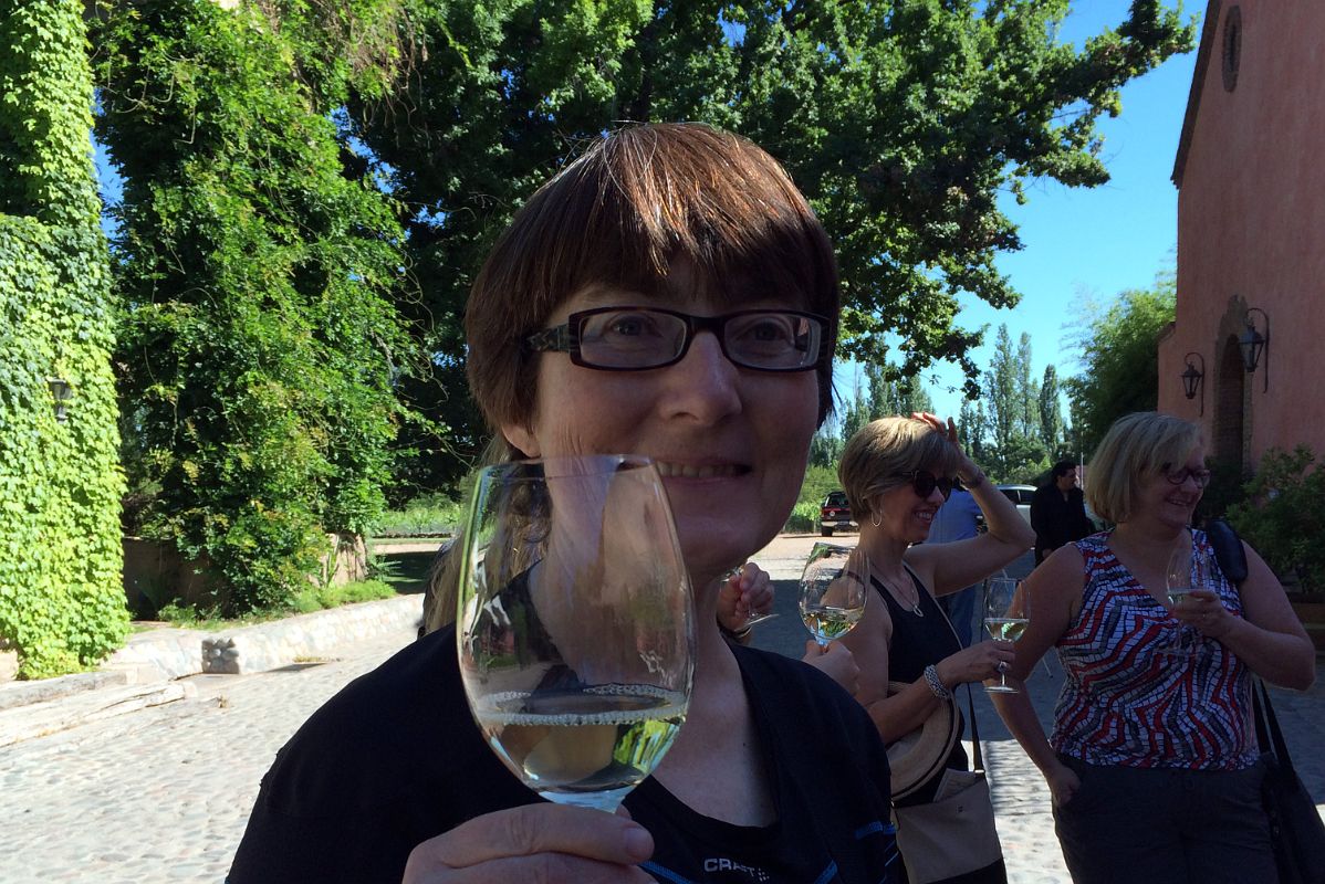 05-02 Bodega Clos de Chacras Welcomes Charlotte Ryan With A Chardonnay In Lujan de Cuyo Near Mendoza